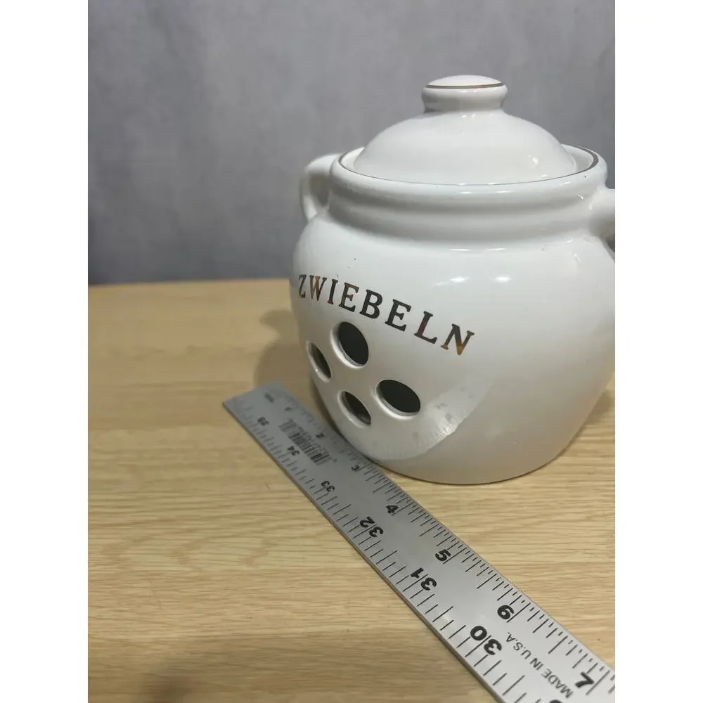 Vintage Zwiebeln Ceramic Cream With Gold Trim Garlic Keeper Great Condition